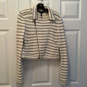 Bomber jacket knitted light and cozy